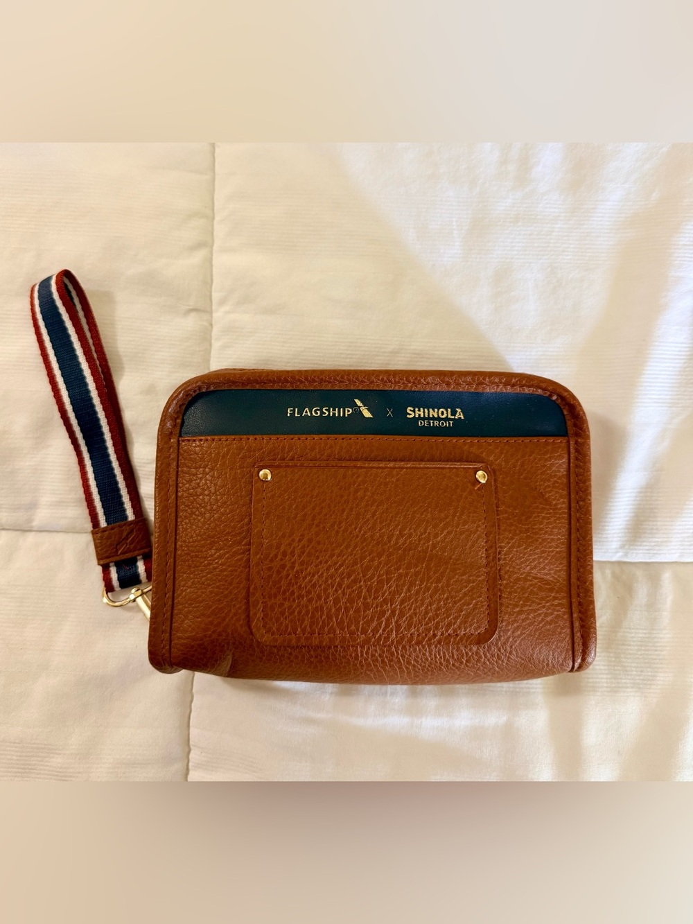 American Airlines / Shinola Detroit Flagship
First Amenity travel Bag